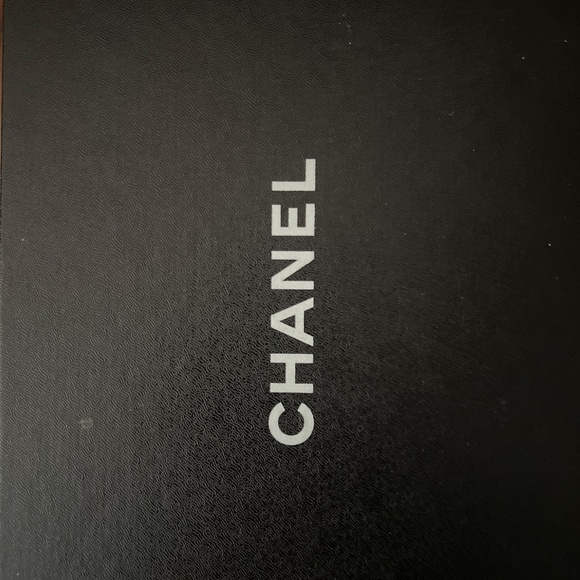 Chanel Slides - Picture 6 of 6